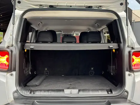 RENEGADE 1.8 16V Longitude