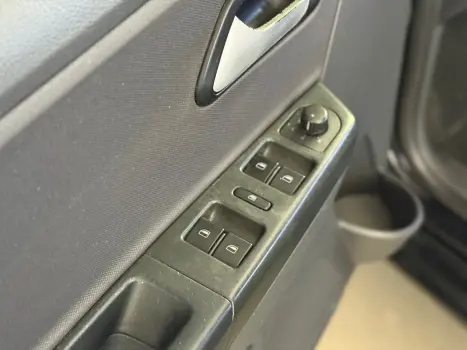 Fox 1.0 Mi Total Flex 8V 5p