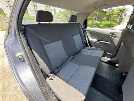 ETIOS 1.5 X Sedan 16V