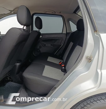 FIESTA 1.6 MPI Sedan 8V