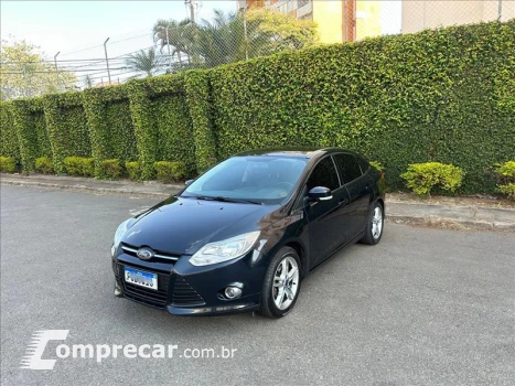 FORD FOCUS 2.0 SE Sedan 16V 4 portas