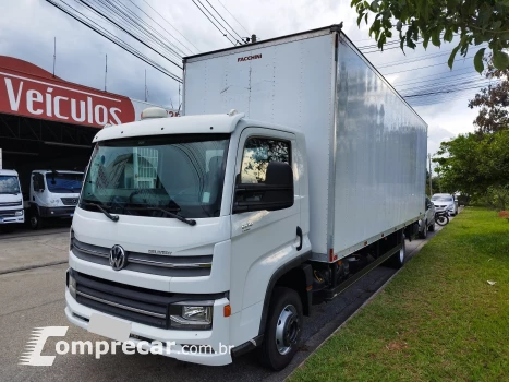 Volkswagen Delivery 9.170 Baú + Plataforma Elevatória 4 portas