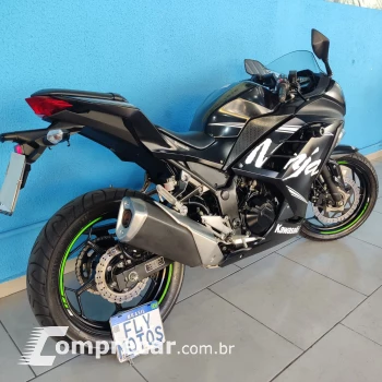 NINJA 300 BLACK