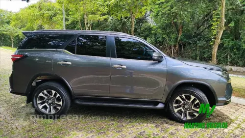 HILUX SW4 2.8 D-4d Turbo Diamond 7L 4X4