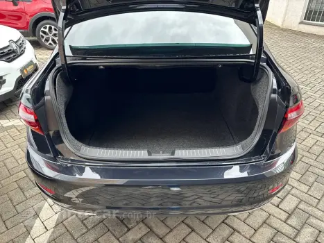 JETTA R-Line 250 TSI 1.4 Flex 16V Aut.