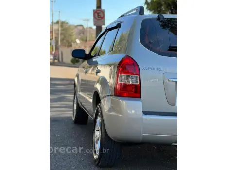 TUCSON 2.0 MPFI GLS 16V 143CV 2WD GASOLINA 4P AUTOMÁTICO