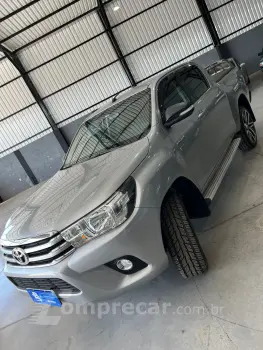Toyota HILUX 2.7 SR 4X2 CD 16V 4 portas