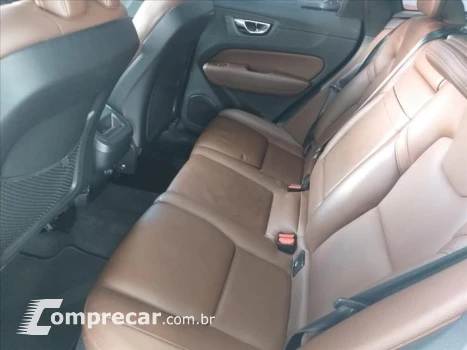 XC60 2.0 T5 Momentum AWD Geartronic