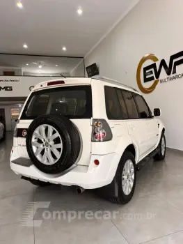 Pajero TR4 2.0/ 2.0 Flex 16V 4x4 Aut.