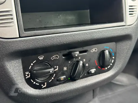 C3 1.4 I Exclusive 8V