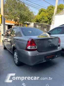 ETIOS 1.5 X Standard Sedan 16V