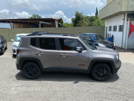 RENEGADE 1.8 16V Sport