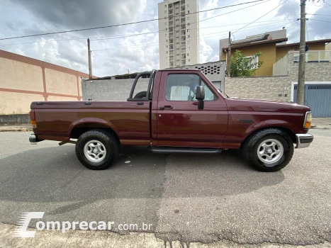 F-1000 2.5 XLT 4X2 CS 8V Turbo