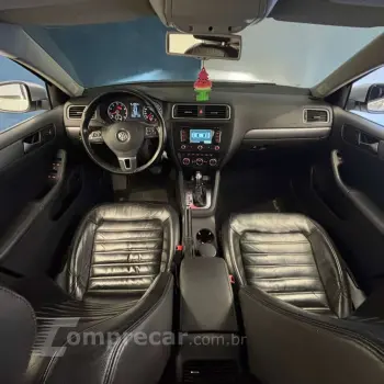 JETTA Highline 2.0 TSI 16V 4p Tiptronic