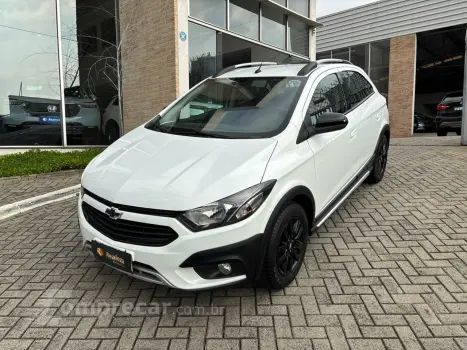 CHEVROLET ONIX HATCH ACTIV 1.4 8V Flex 5p Mec. 4 portas