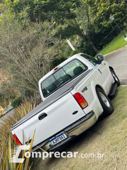 F-250 4.2 XLT 4X2 CS V6