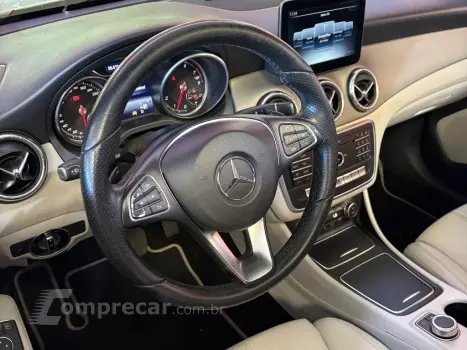 CLA 200 1.6 VISION 16V FLEX 4P AUTOMÁTICO