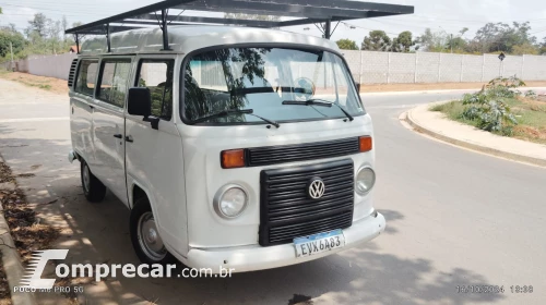 Volkswagen KOMBI 1.4 MI STD Lotação 8V 2 portas