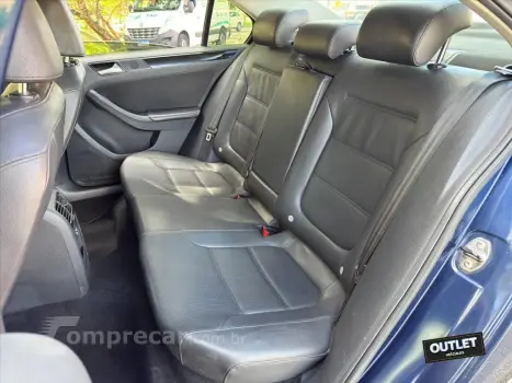 JETTA 2.0 COMFORTLINE FLEX 4P TIPTRONIC