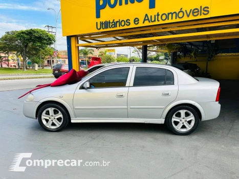 Astra Sedan 2.0 4P CD