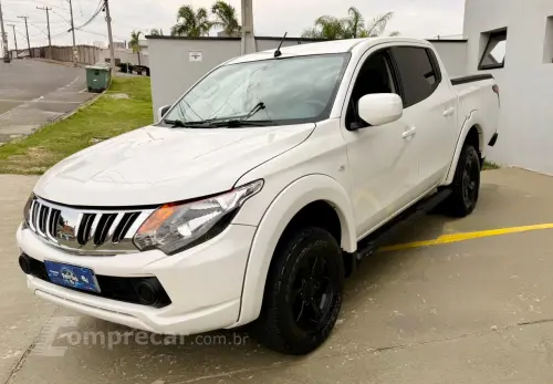 Mitsubishi L200 TRITON 2.4 16V Turbo Sport GLS CD 4X4 4 portas