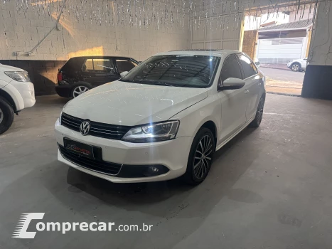 JETTA 2.0 TSI Highline 211cv