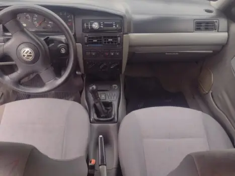 SANTANA - 2.0 MI 8V 4P MANUAL