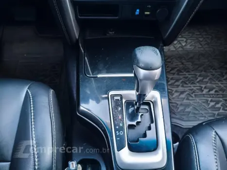 HILUX SW4 2.7 SR 7 Lugares 4X2 16V