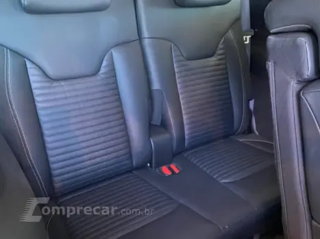 COMMANDER - 1.3 T270 TURBO LONGITUDE AT6