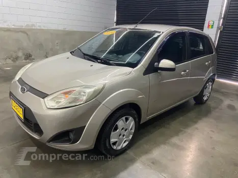 FORD Fiesta 1.6 Rocam Hatch 8V Flex 4P Manual 4 portas