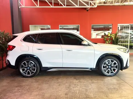 iX1 ELÉTRICO eDRIVE20 X LINE