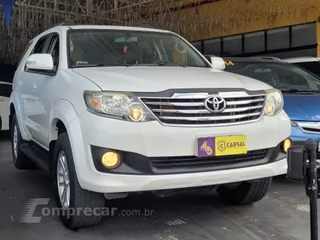 Hilux SW4 SR 4x2 2.7/ 2.7 Flex 16V Aut.