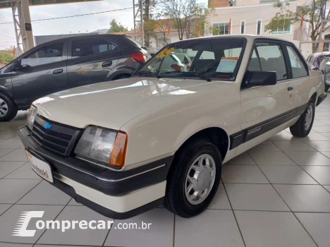 Monza Sedan 1.8 4P ÁLCOOL SL/E