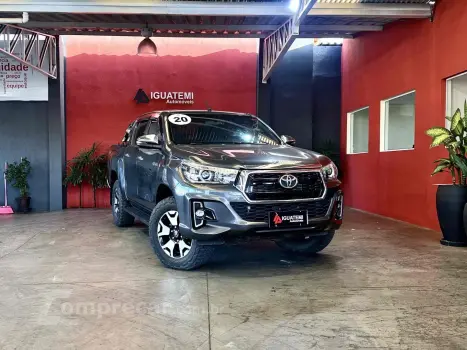 Toyota HILUX 2.8 SRX 4X4 CD 16V DIESEL 4P AUTOMÁTICO 4 portas