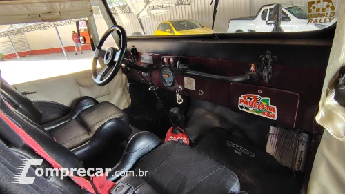 JEEP 2.2 Cj-6 4X4 8V