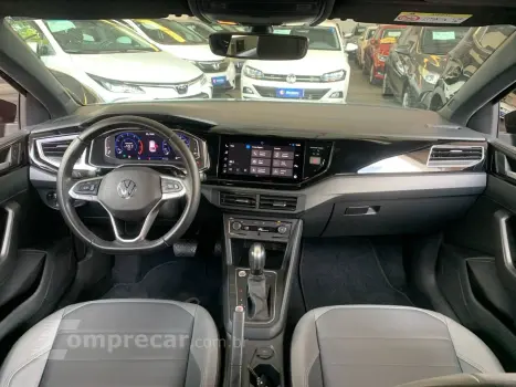 Nivus Highline 1.0 200 TSI Flex Aut.