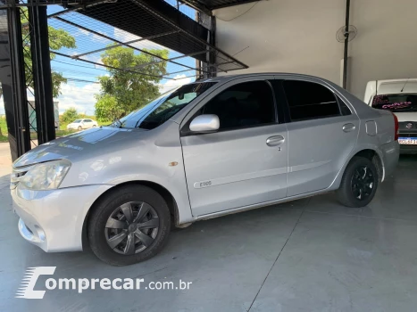 ETIOS 1.5 XS Sedan 16V