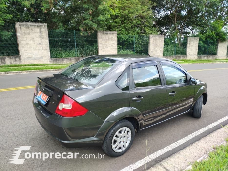 FIESTA 1.6 MPI Class Sedan 8V