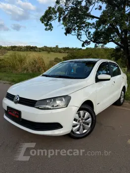 Volkswagen VOYAGE 1.0 MI Trendline 8V 4 portas