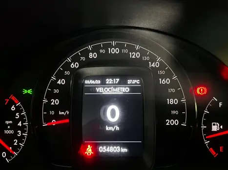 Strada Freedom 1.3 Flex 8V CD