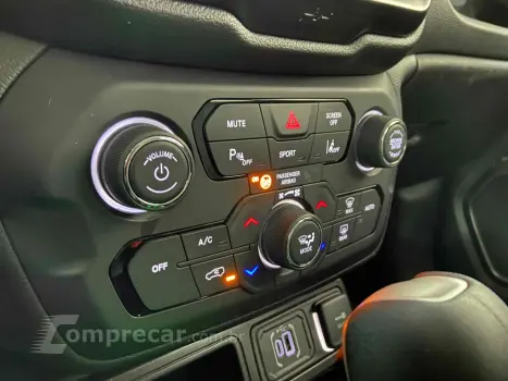 RENEGADE 1.3 T270 TURBO FLEX LONGITUDE AT6