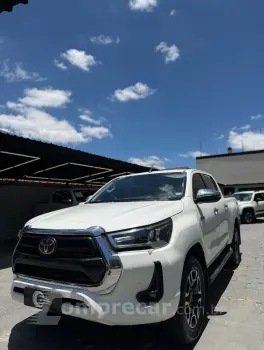 Toyota HILUX 2.8 SRX 4X4 CD 16V 4 portas