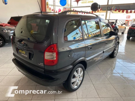 ZAFIRA 2.0 MPFI Elegance 8V