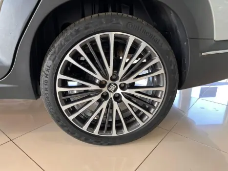 Fastback 1.3 16V 4P FLEX LIMITED EDITION TURBO 270 AUTOMÁTIC