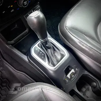 RENEGADE 1.8 16V Longitude