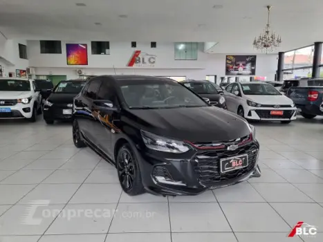 CHEVROLET ONIX - 1.0 TURBO RS AUTOMÁTICO 4 portas