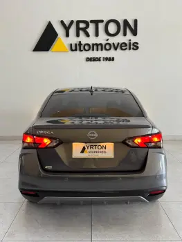 Versa Sedan 1.6 16V 4P FLEX EXCLUSIVE XTRONIC AUTOMÁTICO CVT