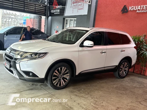 OUTLANDER 2.2 MIVEC DI-D DIESEL HPE-S AWD AUTOMÁTICO