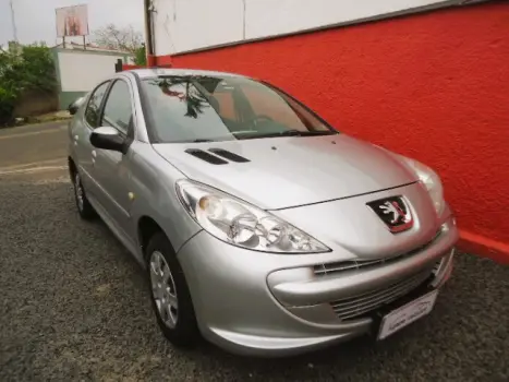 PEUGEOT 207 1.4 XR Passion 8V 4 portas