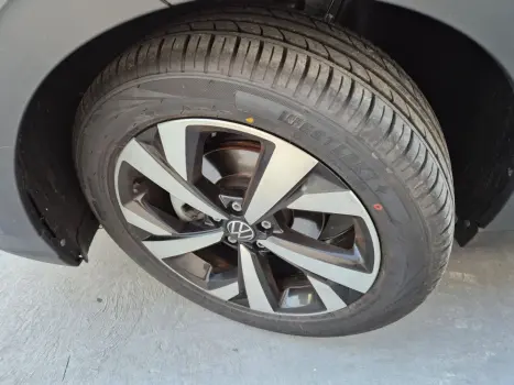 Nivus 1.0 4P FLEX 200 TSI HIGHLINE AUTOMÁTICO